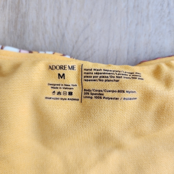 Adore me 70s inspired Swimsuit! - Picture 5 of 7